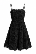 Robe Courte Fleurie 3D – Noire